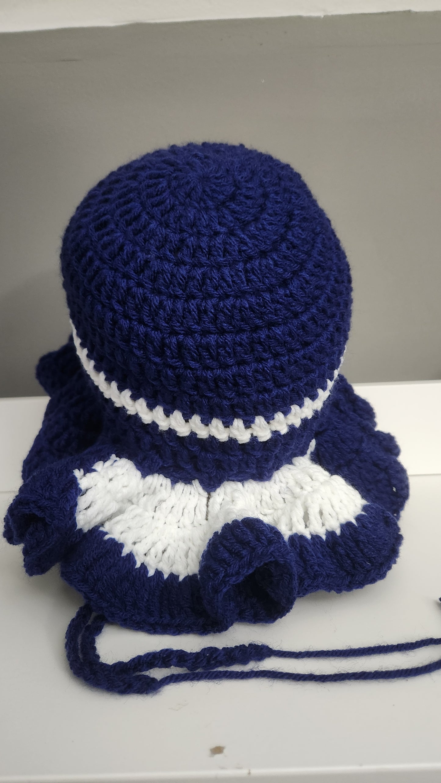Ruffling Ruffle hat